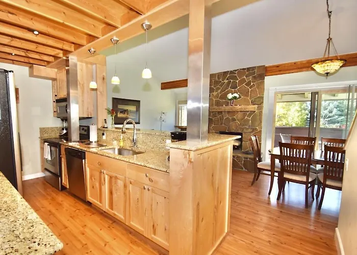 Gorgeous Jackson Hole In Location With Great Views And Private Deck With Barbeque! Appartement Wilson