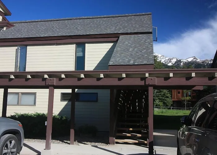 Gorgeous Jackson Hole In Location With Great Views And Private Deck With Barbeque! *