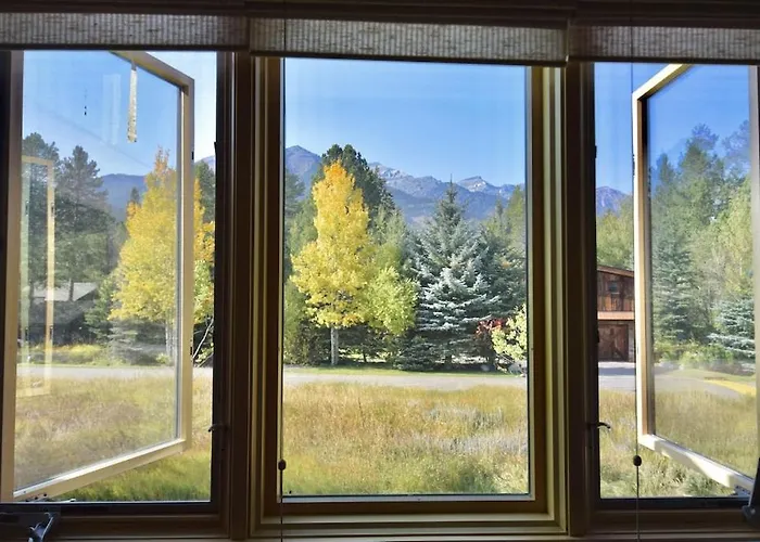 Gorgeous Jackson Hole In Location With Great Views And Private Deck With Barbeque! *